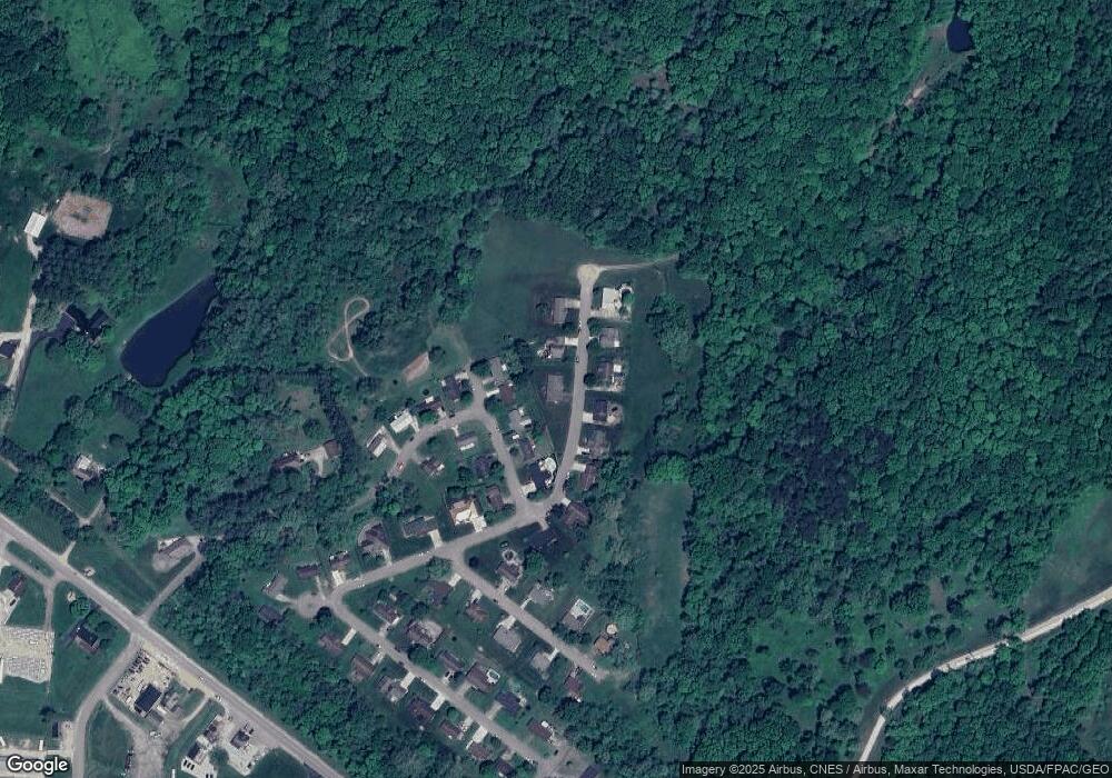 611 Highland Dr, Logan, OH 43138 - photo 1