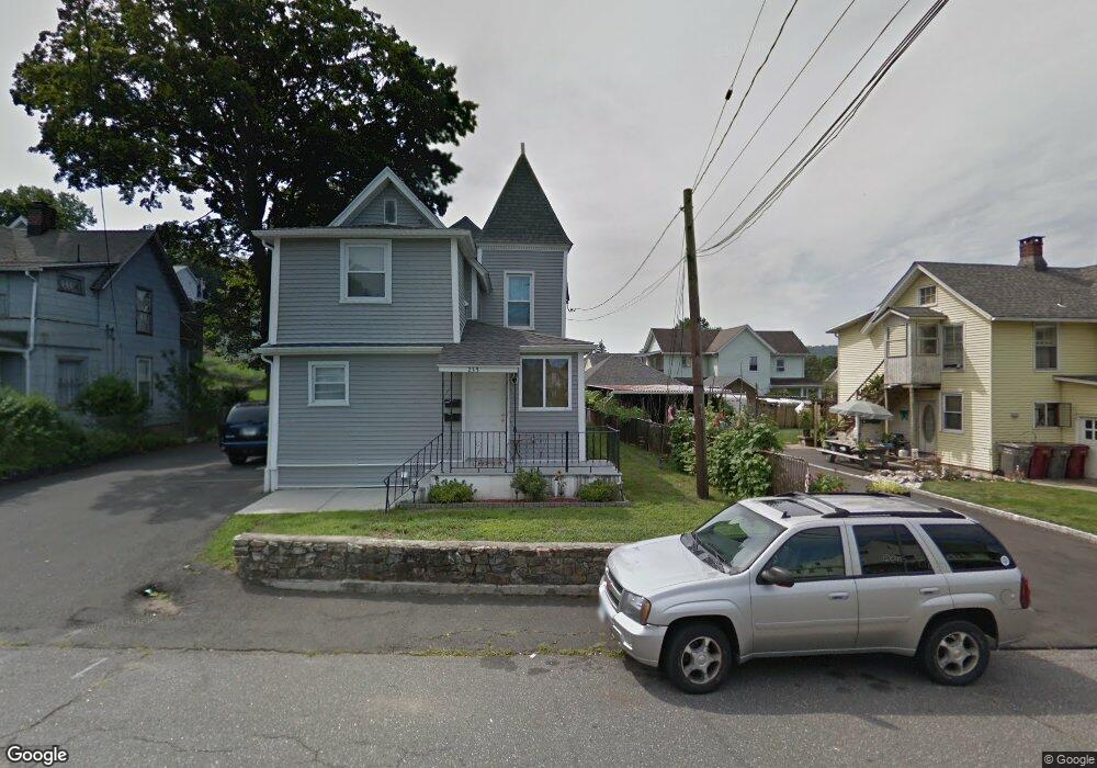 235 Maple St, Naugatuck, CT 06770 - photo 1