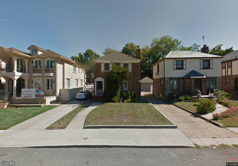 7325 180th St, Fresh Meadows, NY 11366 - photo 1