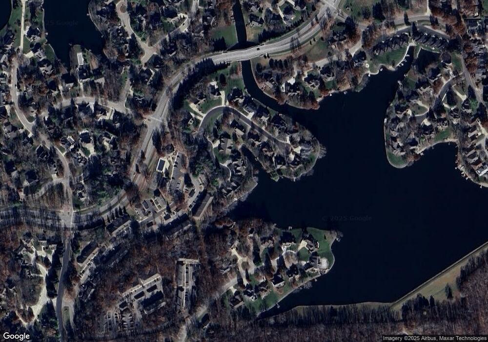 1031 Fontview Dr, Columbus, IN 47201 - photo 1