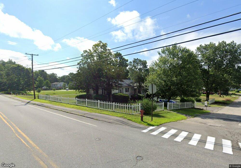 1 Lakeview Ln, Goffstown, NH 03045 - photo 1