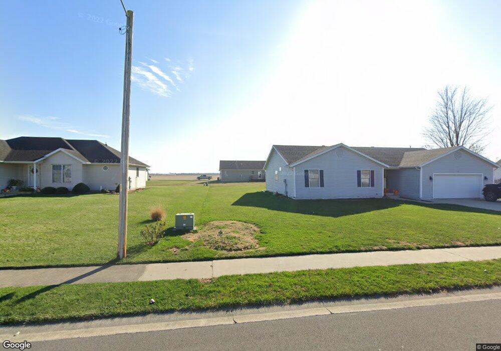 110 E Jaycee Ave, Effingham, IL 62401 - photo 1