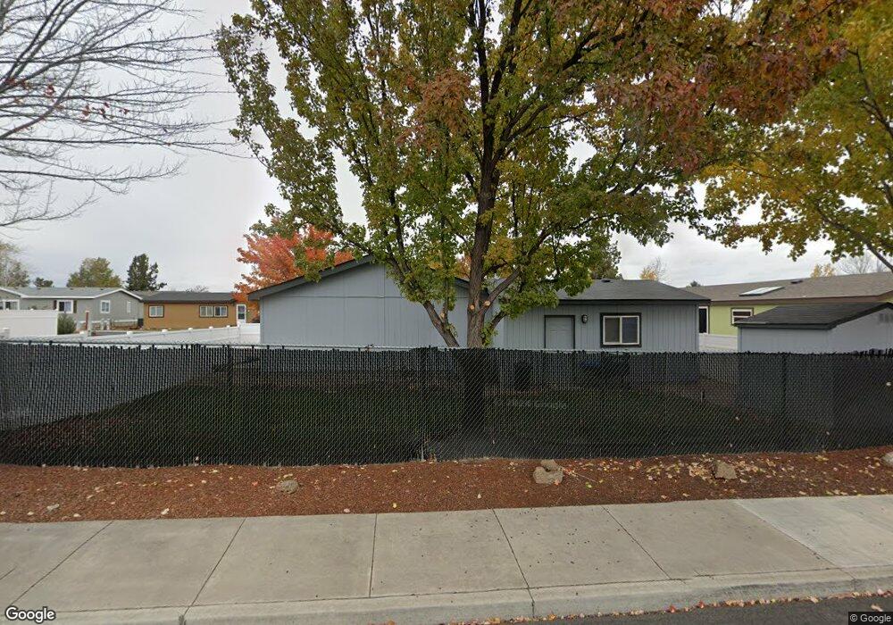 2406 SW Mariposa Loop, Redmond, OR 97756 - photo 1