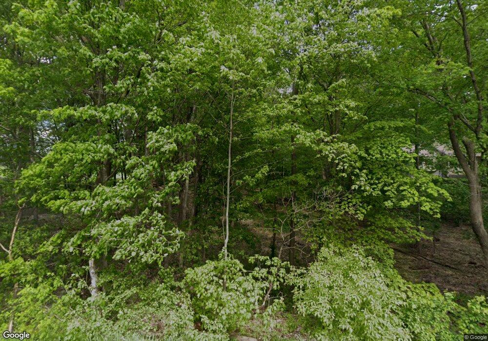 6890 Glacier Dr, West Bend, WI 53090 - photo 1