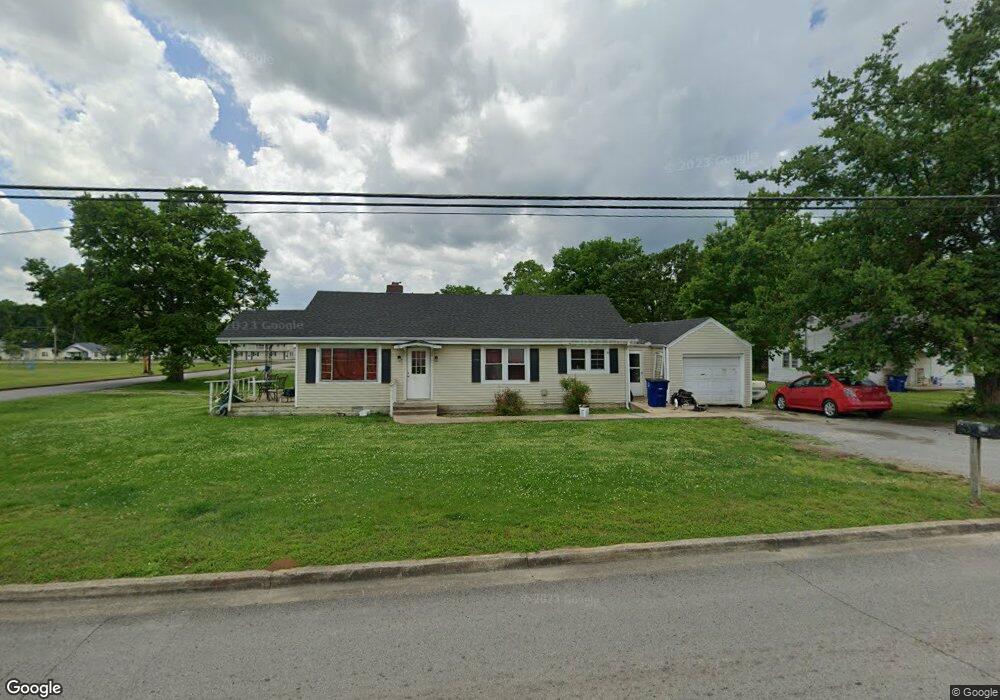 761 Lipscomb St, Shelbyville, TN 37160 - photo 1