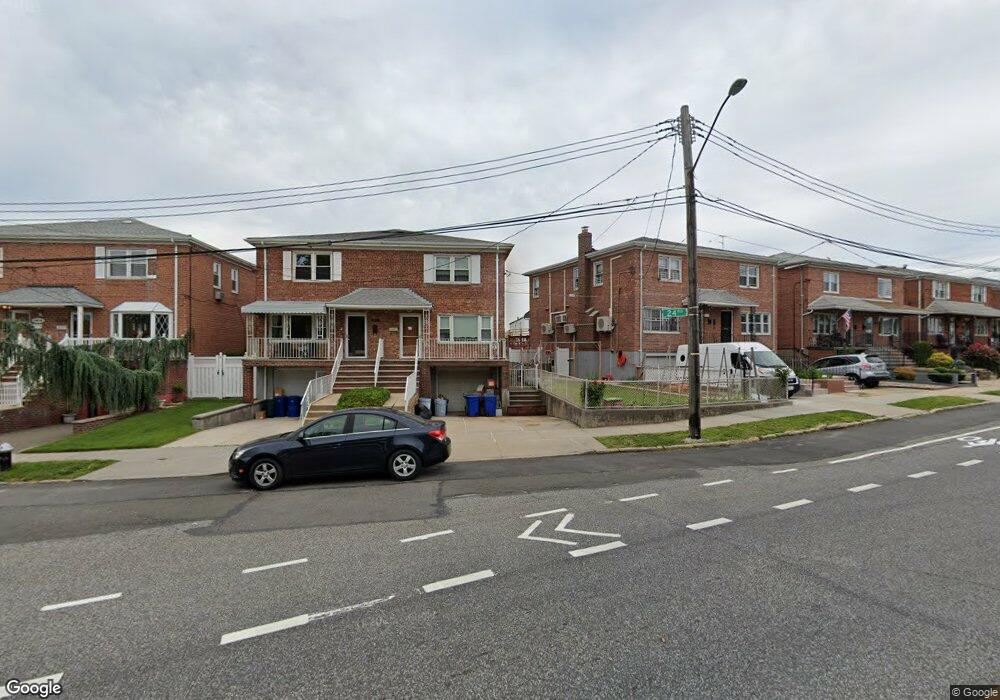 14919 Willets Point Blvd, Whitestone, NY 11357 - photo 1