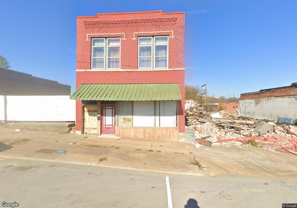 216 W Main St, Henryetta, OK 74437 - photo 1