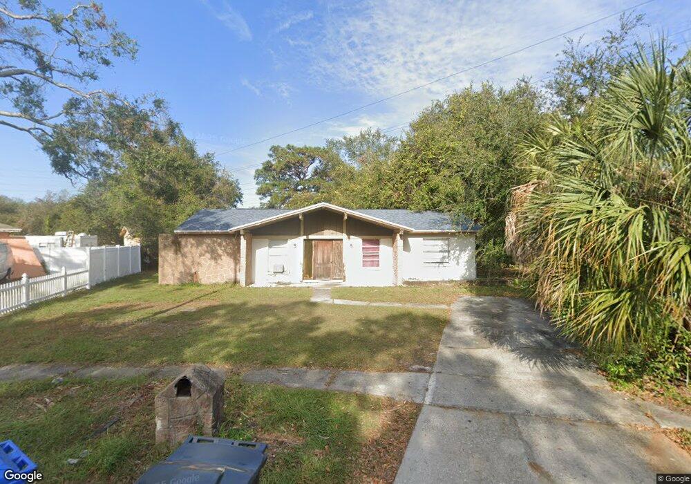 8608 Wood Ridge Rd, Tampa, FL 33619 - photo 1