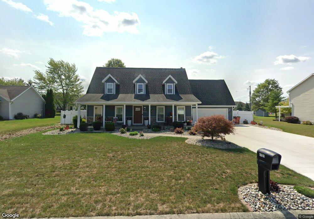5721 Clover Ridge Dr, Lima, OH 45807 - photo 1