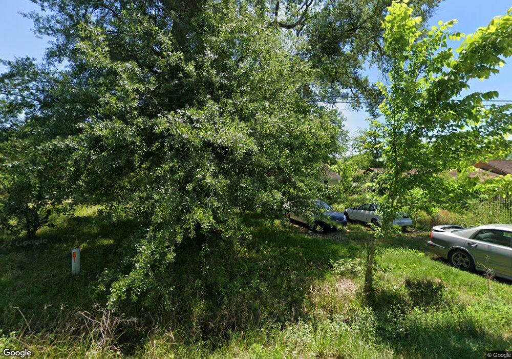 5622 Gaston St, Houston, TX 77016 - photo 1