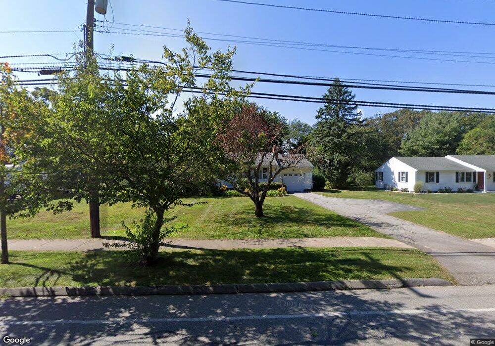 79 Maple Ave, Old Saybrook, CT 06475 - photo 1