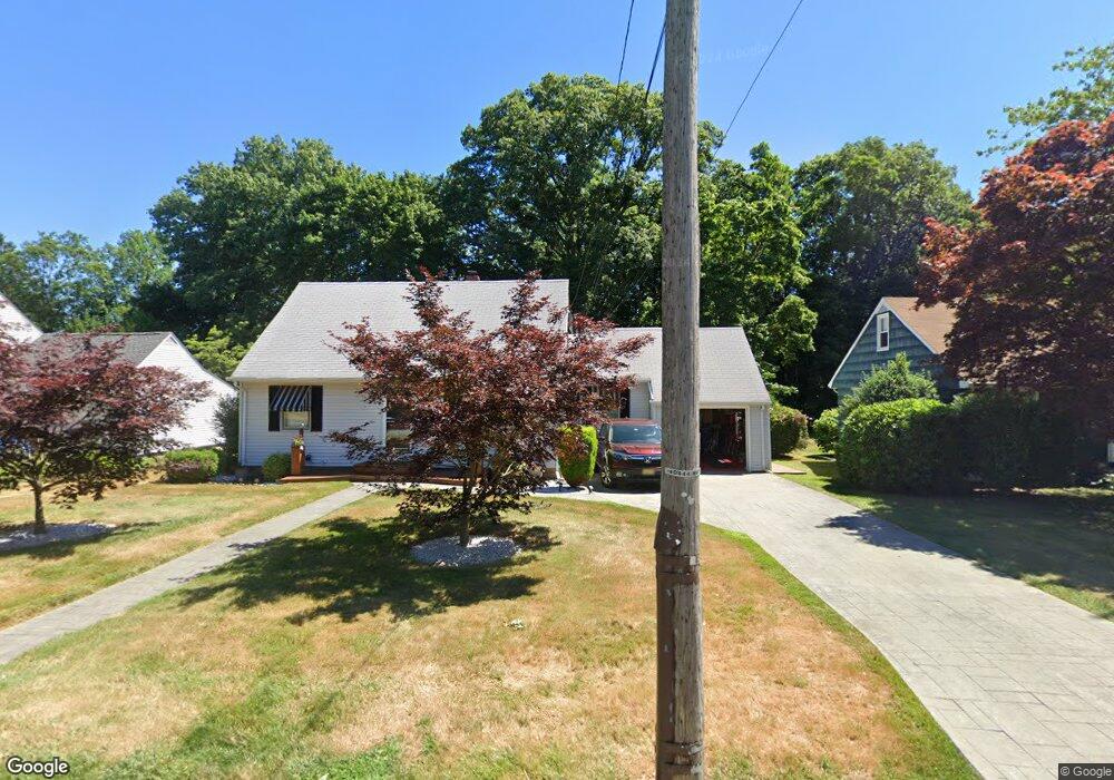 19 Edgewater Dr, Matawan, NJ 07747 - photo 1