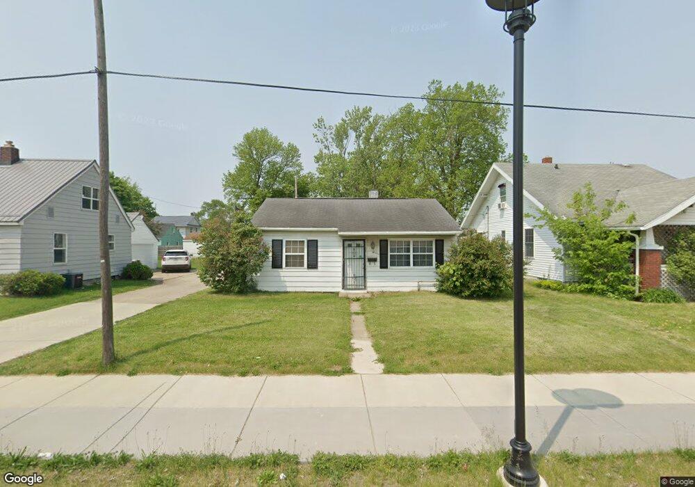 2009 Benham Ave, Elkhart, IN 46516 - photo 1