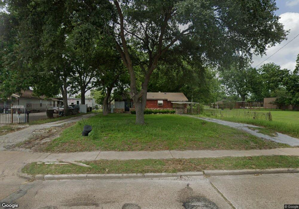 112 W Tidwell Rd, Houston, TX 77022 - photo 1