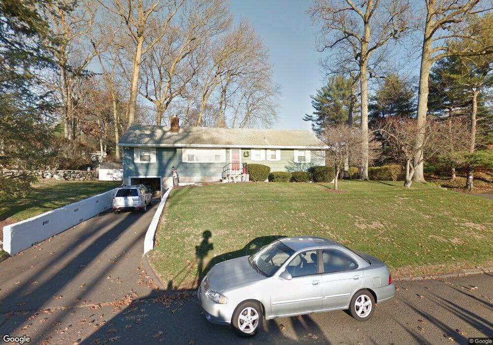 2 Cider Ln, Norwalk, CT 06851 - photo 1