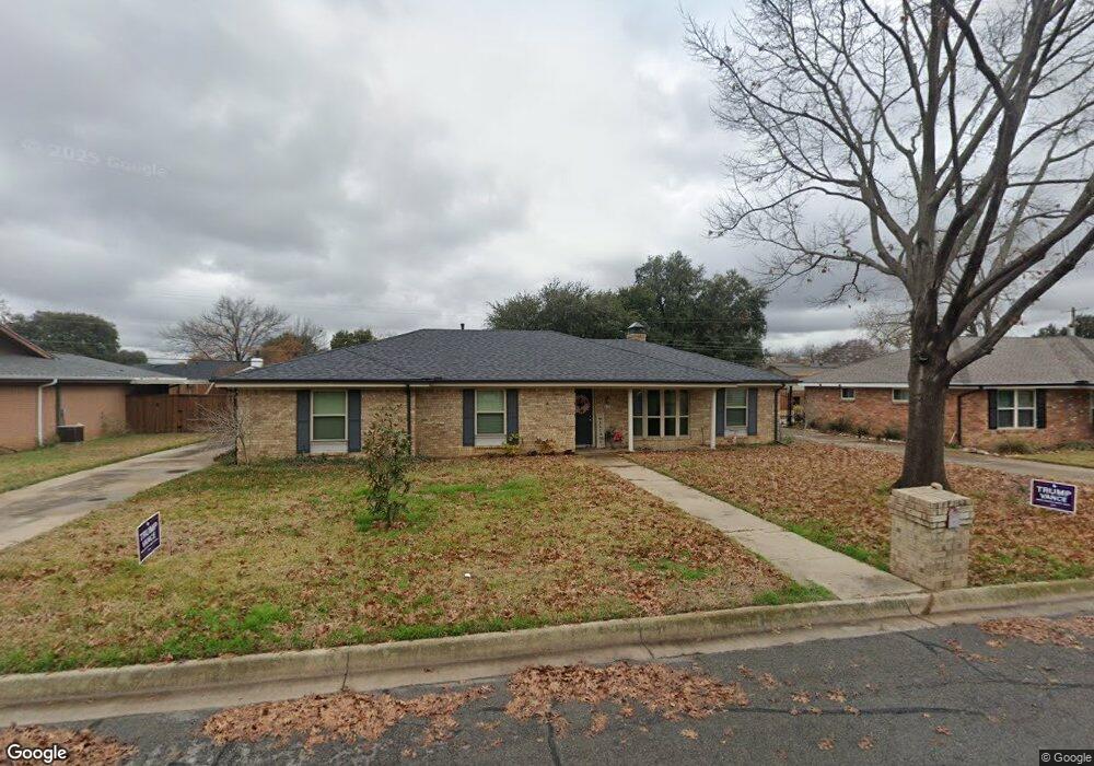 433 W Pleasantview Dr, Hurst, TX 76054 - photo 1