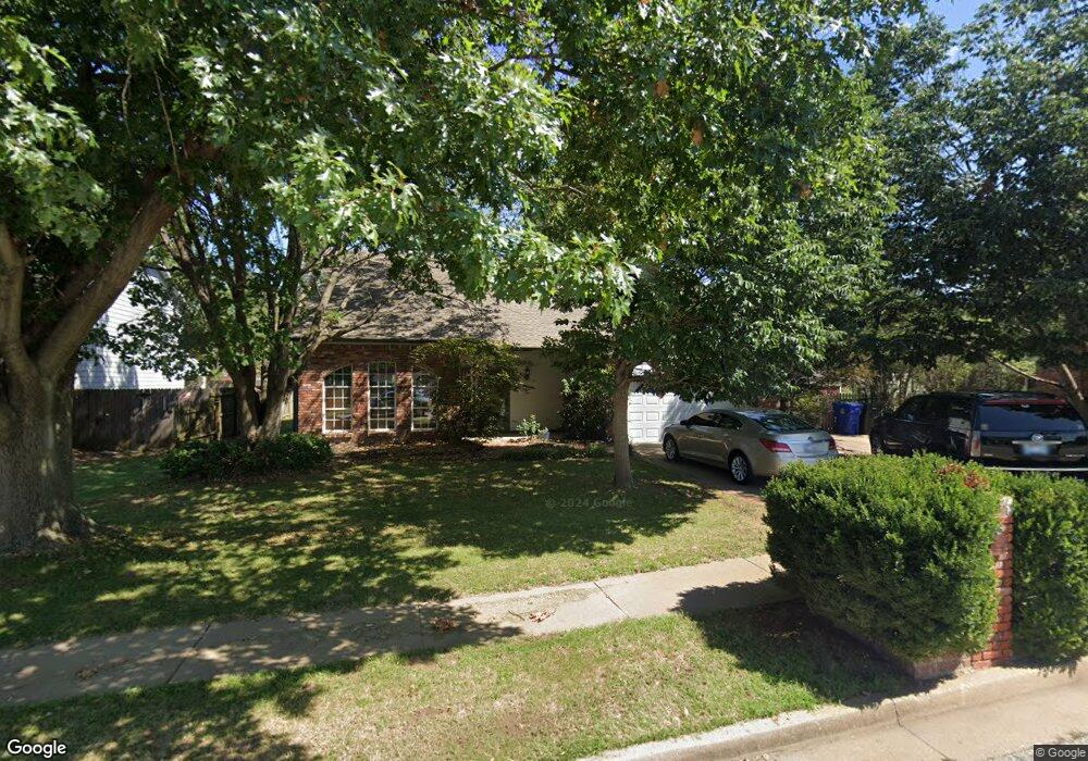 1204 W Utica St, Broken Arrow, OK 74011 - photo 1