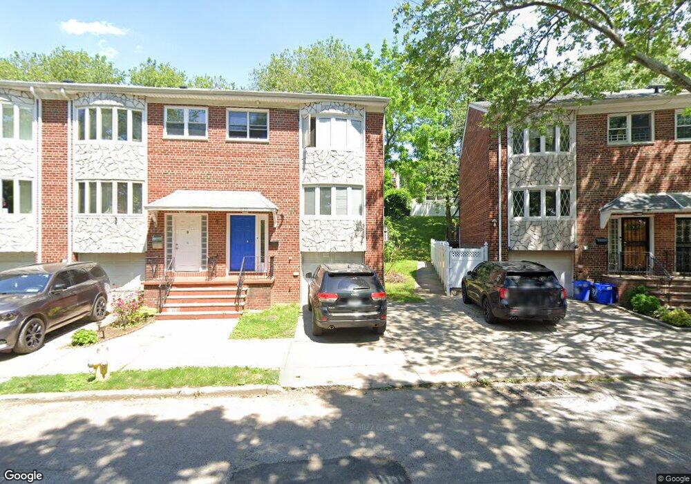 1559 144th St, Whitestone, NY 11357 - photo 1