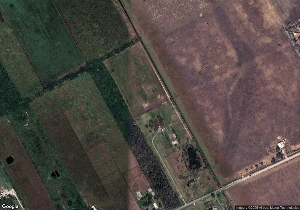 5734 County Road 392, Alvin, TX 77511 - photo 1