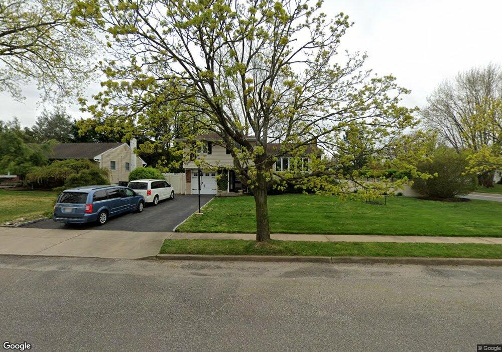 2 Barley Place, ComMacK, NY 11725 - photo 1