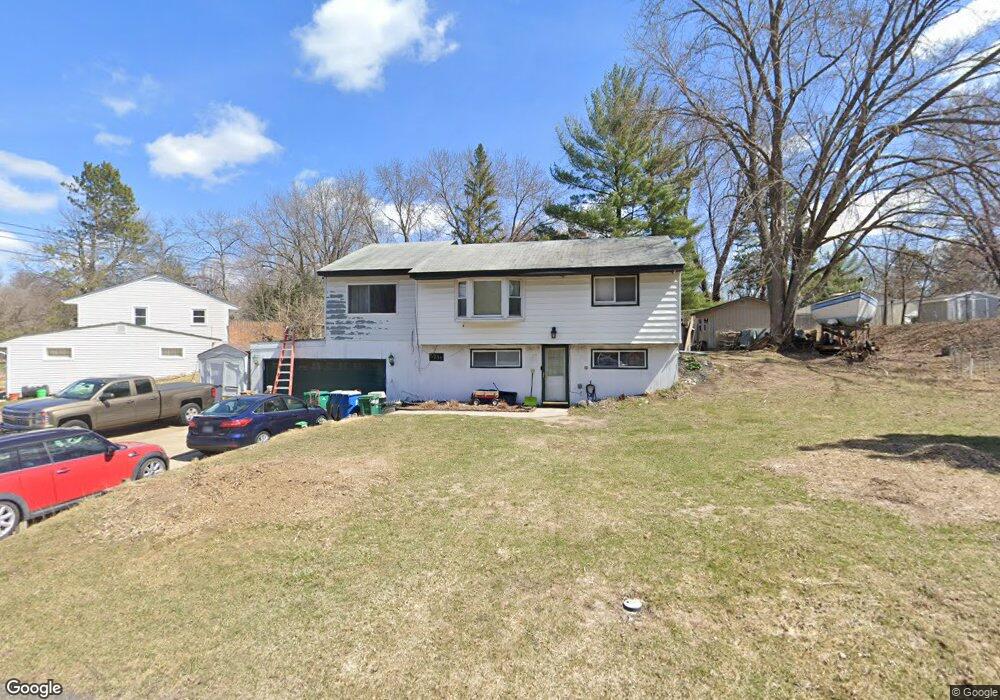 5731 W Glen Moor Rd, Minnetonka, MN 55345 - photo 1