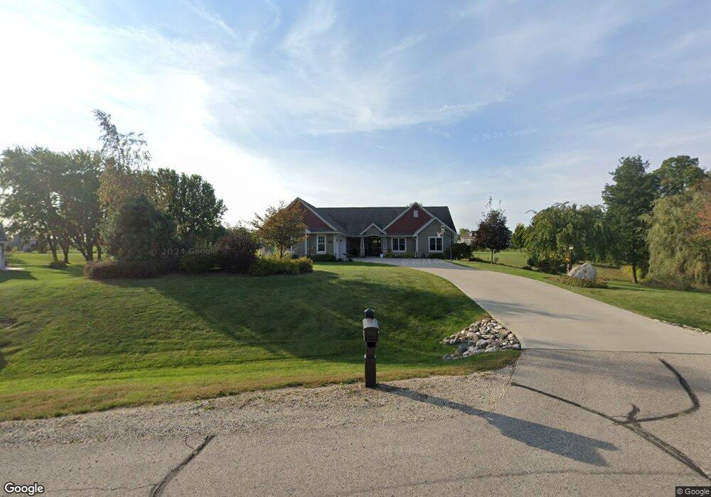 4275 S Woodcrest Ridge Dr, West Bend, WI 53095 - photo 1