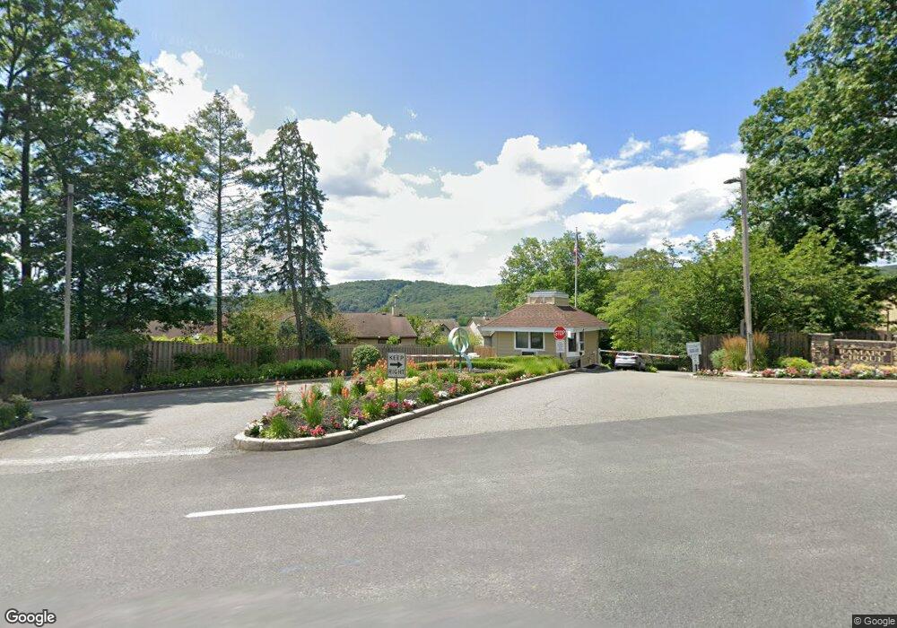 5 Fox Ct, Suffern, NY 10901 - photo 1