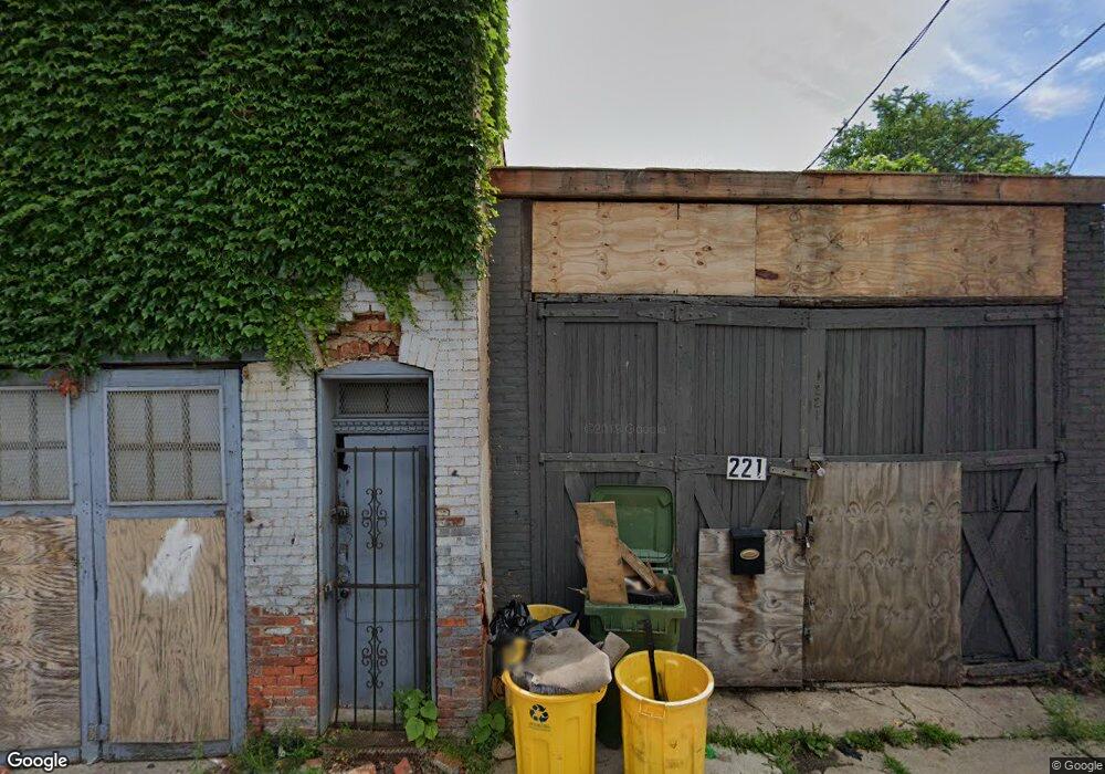 213 S Parrish St, Baltimore, MD 21223 - photo 1