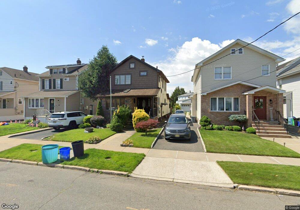 152 Page Ave, Lyndhurst, NJ 07071 - photo 1