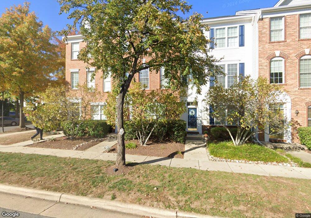 42784 Center St, Chantilly, VA 20152 - photo 1