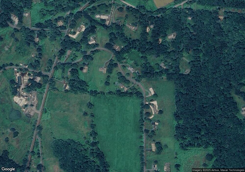 8 Longview Heights Rd, Newtown, CT 06470 - photo 1