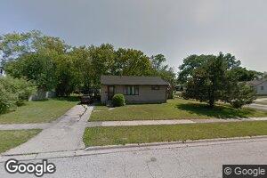 2725 Mohawk Rd, Waukegan, IL 60087