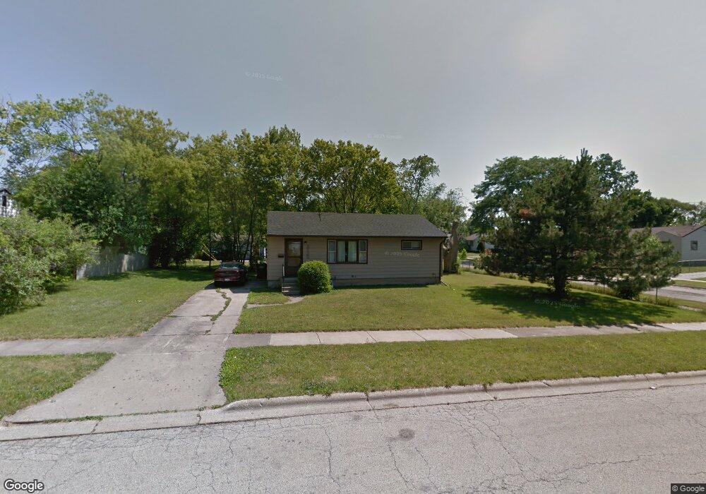 2725 Mohawk Rd, Waukegan, IL 60087 - photo 1