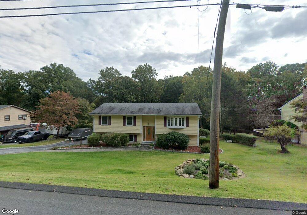 1510 Ivy Rd, Mohegan Lake, NY 10547 - photo 1