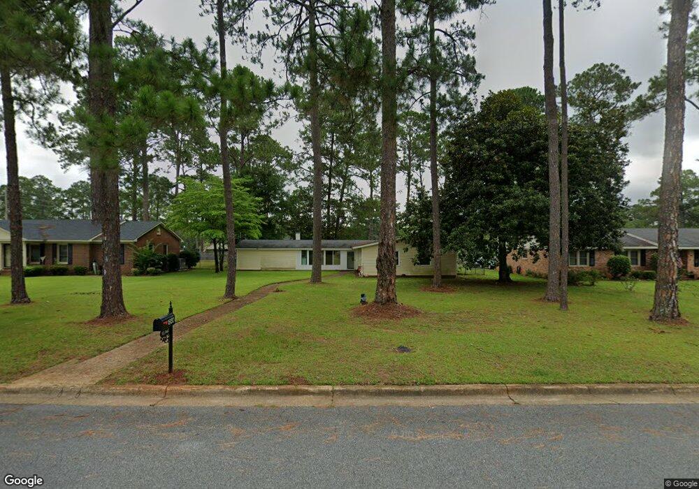 1820 Robinhood Rd, Albany, GA 31707 - photo 1