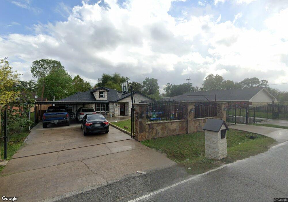 12006 N Lane Cir, Houston, TX 77086 - photo 1