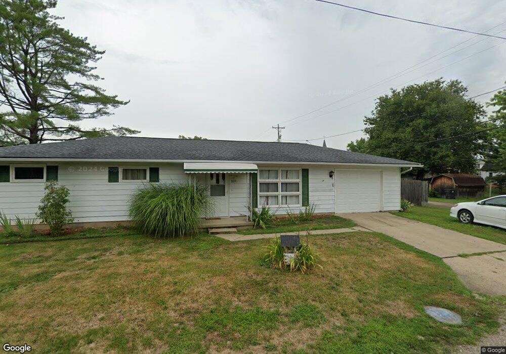 107 E 4th St, Sugar Grove, OH 43155 - photo 1