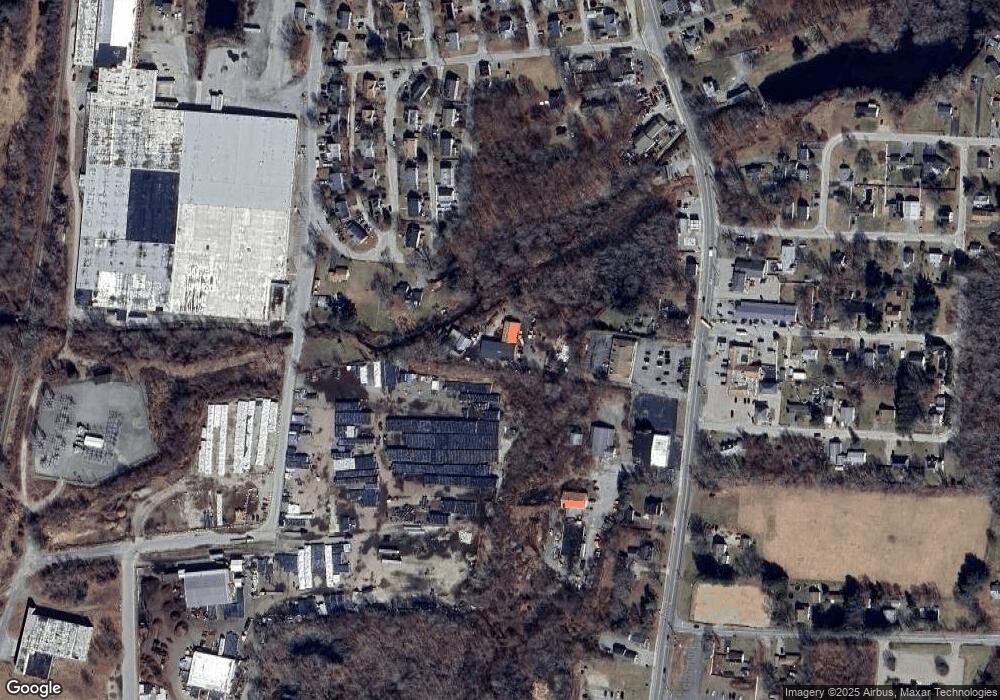 717 Norwich Rd, Plainfield, CT 06374 - photo 1