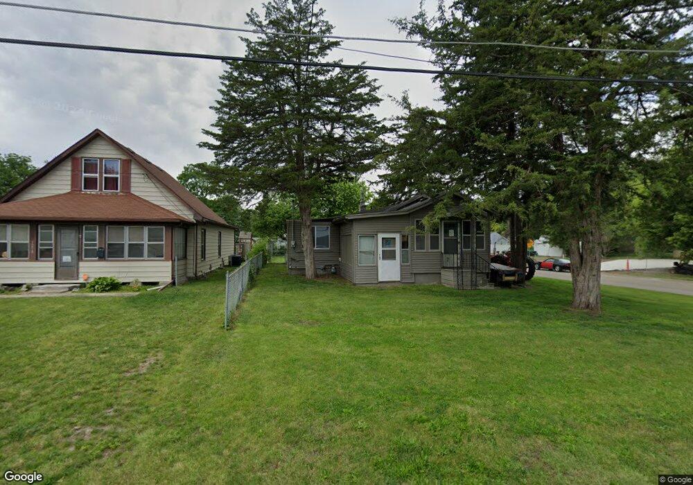 1260 E 26th Ct, Des Moines, IA 50317 - photo 1