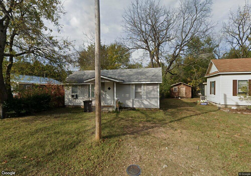 220 York St, Tahlequah, OK 74464 - photo 1