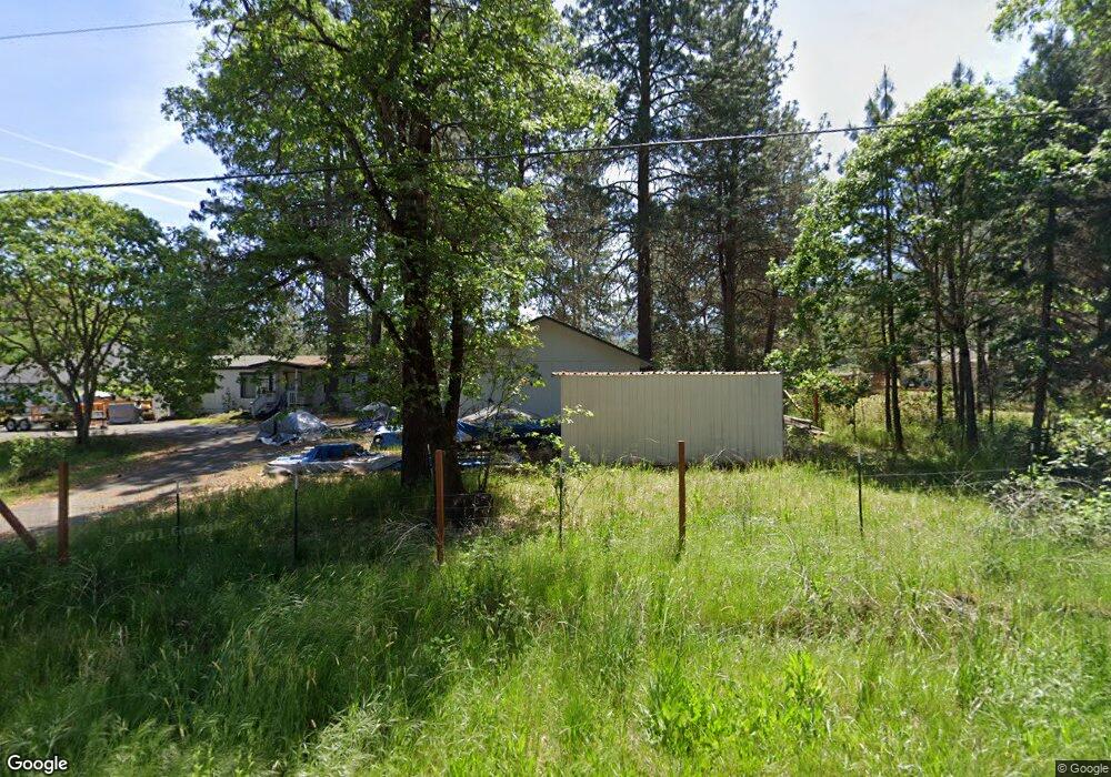 7689 Colonial Way, Central Point, OR 97502 - photo 1