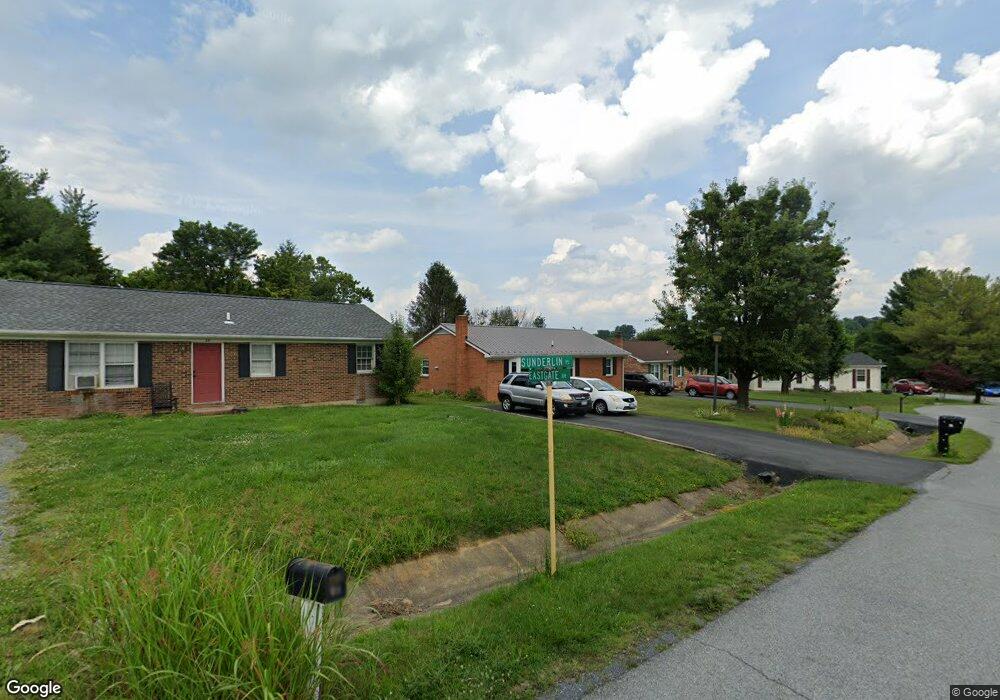 32 Sunderlin Place, Verona, VA 24482 - photo 1