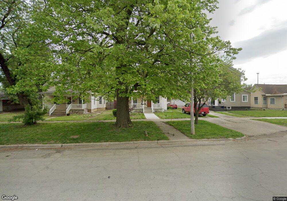 408 N 21st St, Mattoon, IL 61938 - photo 1