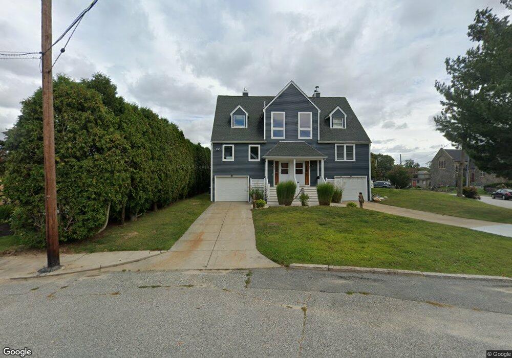 42 Selkirk Rd unit 1, Cranston, RI 02905 - photo 1