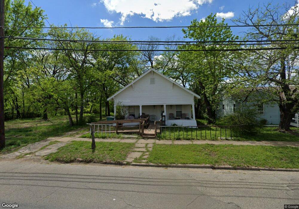 816 N Willow St, Sherman, TX 75090 - photo 1