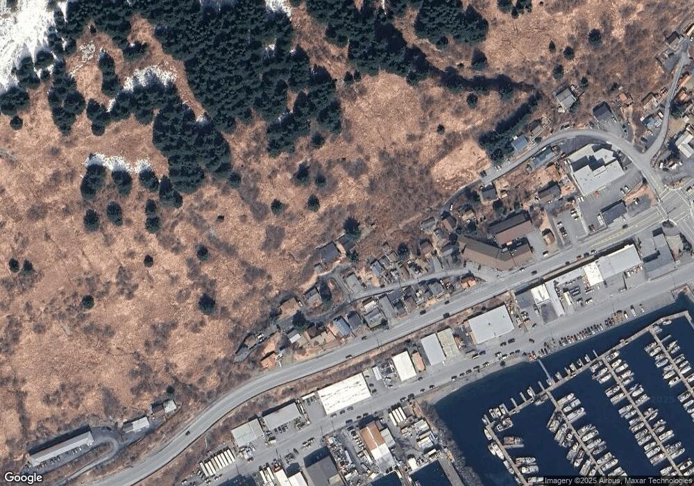 316 W Hillcrest St, Kodiak, AK 99615 - photo 1