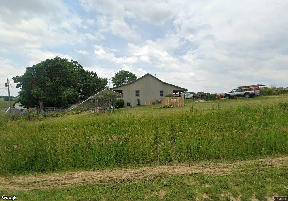 8104 N Scheider Rd, Freeport, IL 61032 - photo 1