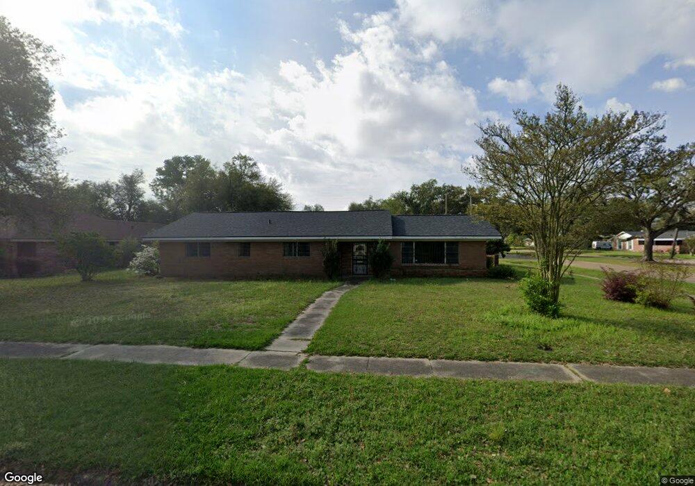 2202 22nd St, Lake Charles, LA 70601 - photo 1
