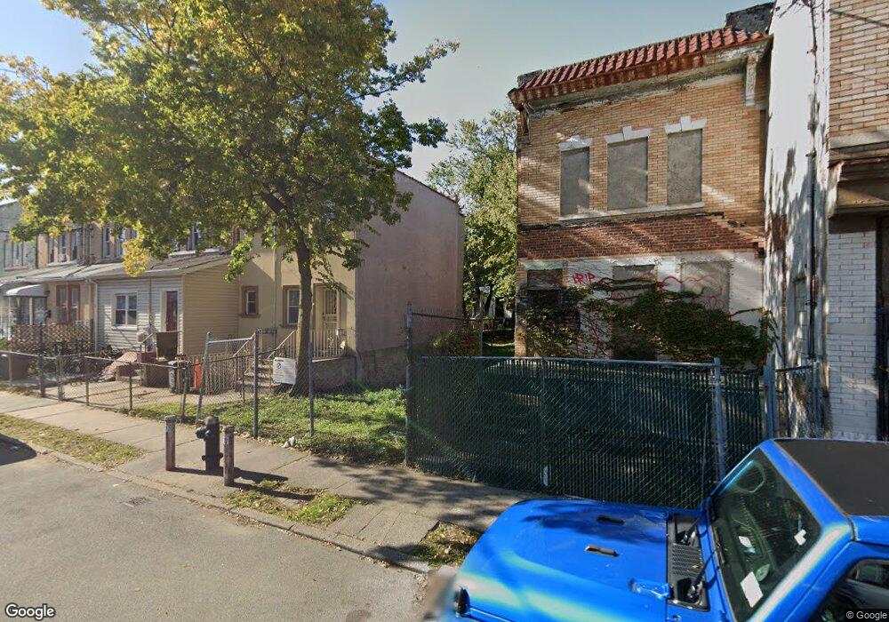 10410 164th St, Jamaica, NY 11433 - photo 1