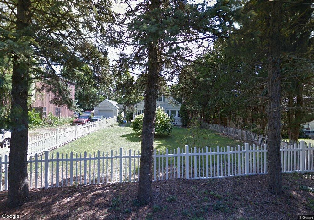 11 Hiawatha Ln, Westport, CT 06880 - photo 1